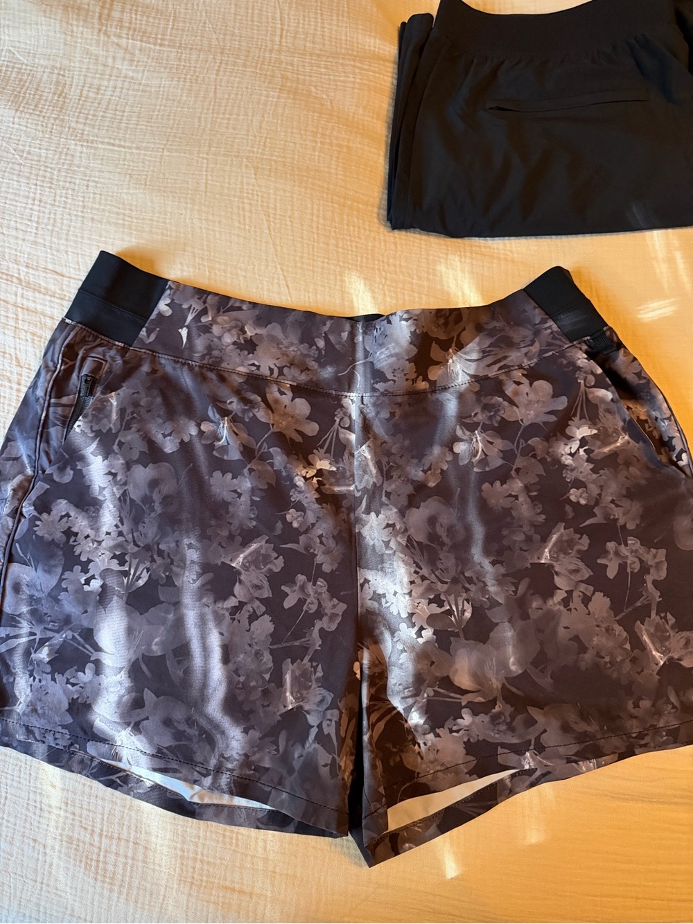 Athleta Black Waistband Lined Shorts